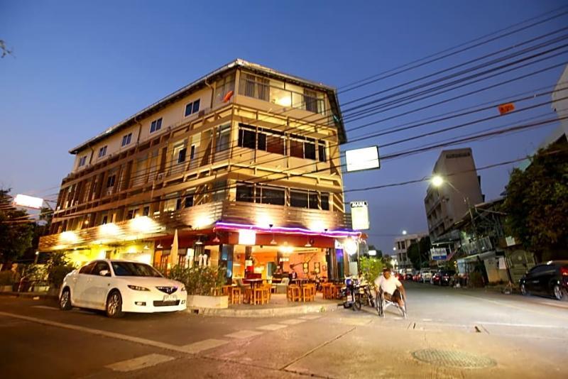 Hotel At Smile House Bangkok Exteriér fotografie